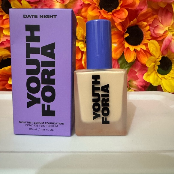 Youthforia Skin Tint Serum Foundation - Picture 3 of 10